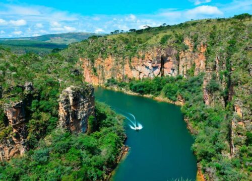 5 motivos para conhecer Capitólio (MG) e planejar sua próxima viagem